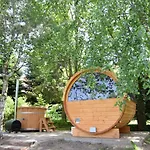 Large With Sauna, Jacuzzi And Pool Perlino