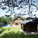 Large With Sauna, Jacuzzi And Pool * Perlino