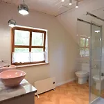 Large With Sauna, Jacuzzi And Pool *