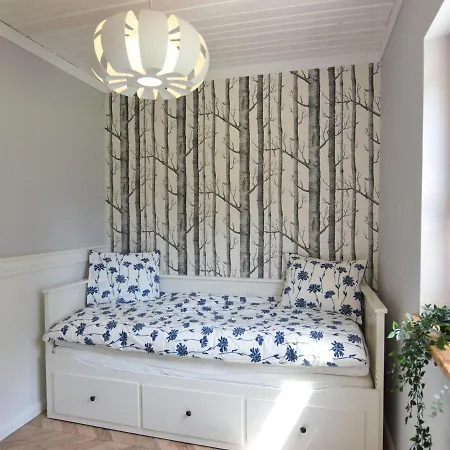 Detached House With Large Garden, Pool, Sauna And Jacuzzi,