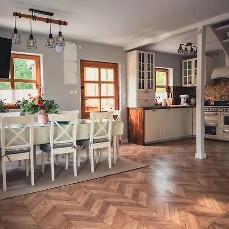 Detached House With Large Garden, Pool, Sauna And Jacuzzi, * Perlino