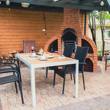 Large With Sauna, Jacuzzi And Pool Casa vacanze