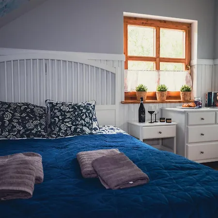 Large With Sauna, Jacuzzi And Pool Casa vacanze Perlino