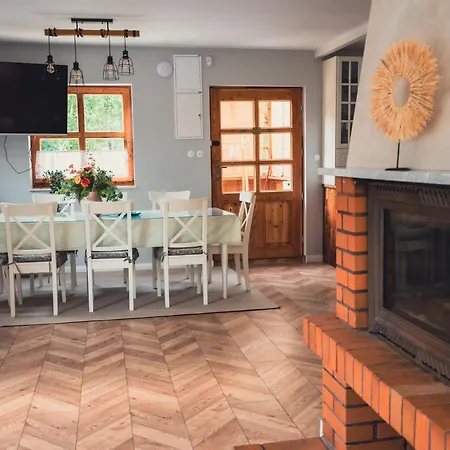 Large With Sauna, Jacuzzi And Pool *