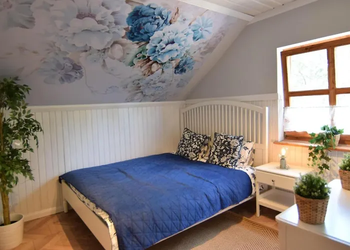 Prázdninový dům Large With Sauna, Jacuzzi And Pool