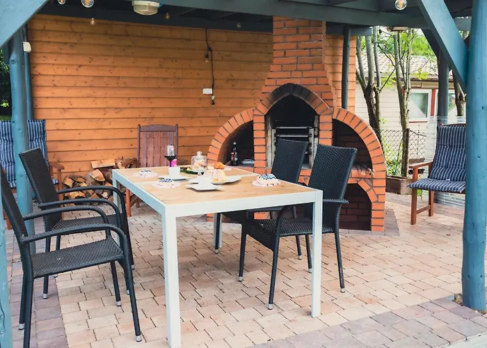 Large With Sauna, Jacuzzi And Pool Prázdninový dům