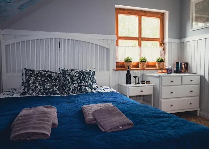 Large With Sauna, Jacuzzi And Pool Prázdninový dům Perlino