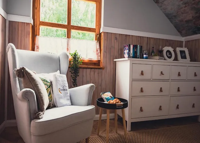 Large With Sauna, Jacuzzi And Pool *